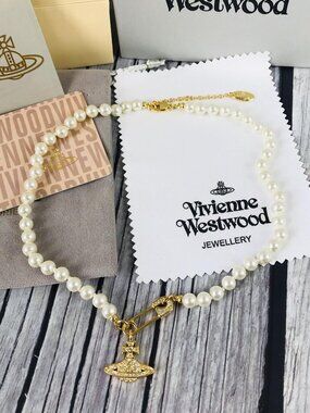 NEW Vivienne Westwood Gold Safety Pin Pearl Necklace